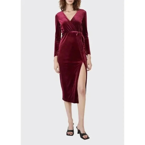 BARDOT Morgan Burgundy Velvet Dress Size 4 Midi Holiday Christmas Party Winter - Picture 1 of 10